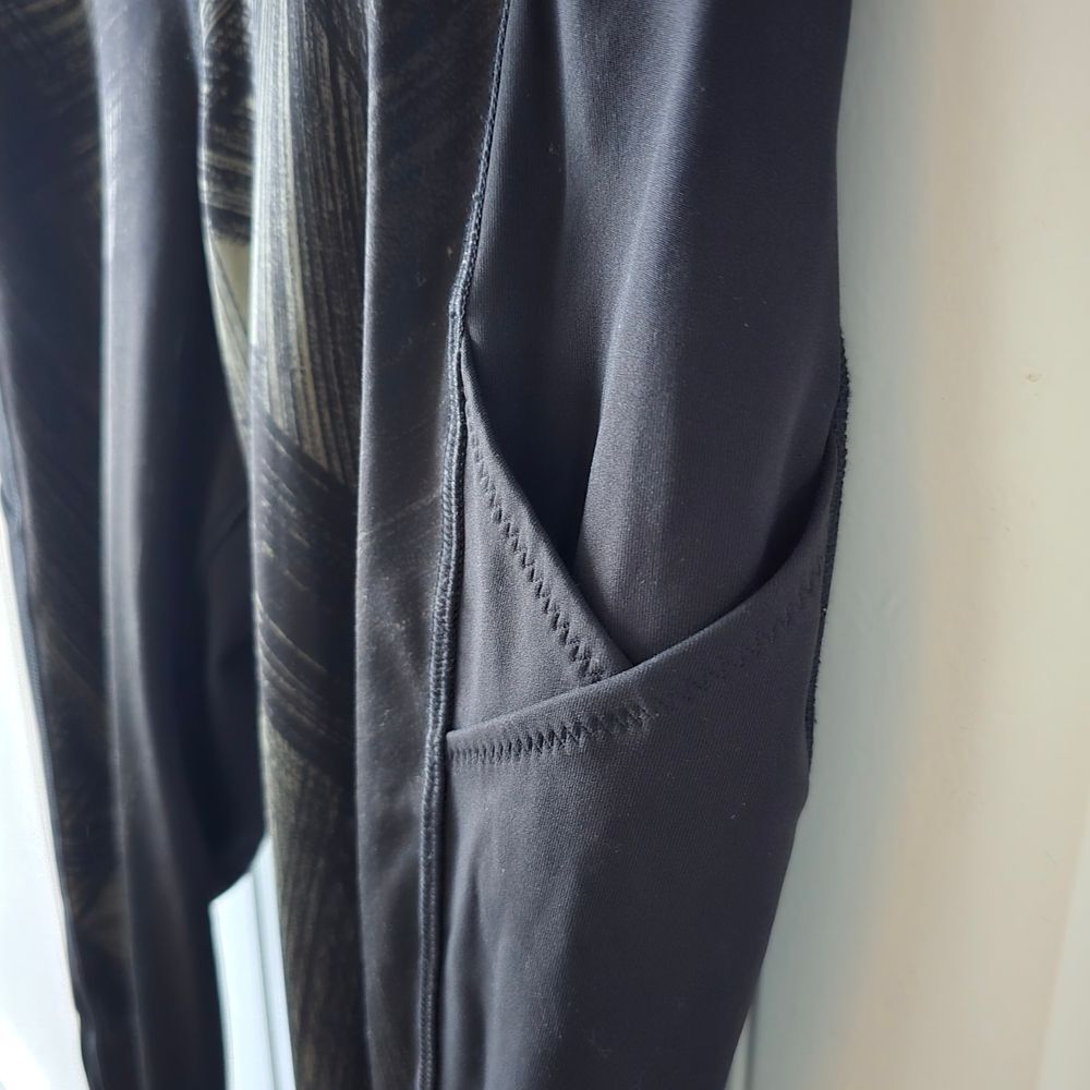 Lululemon Fresh Mesh Run Crop Leggings Sz4 Wind Chill Fatigue Green Blck Pockets - Picture 5 of 16